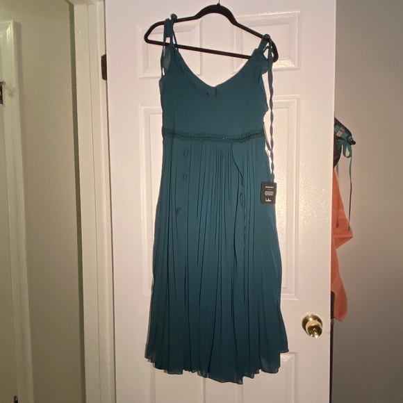 New - Lulus Never a Dull Moment Emerald Green Tie-Strap Pleated Midi Dress-Large - Picture 2 of 2